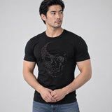 Model wearing the Skull shirt